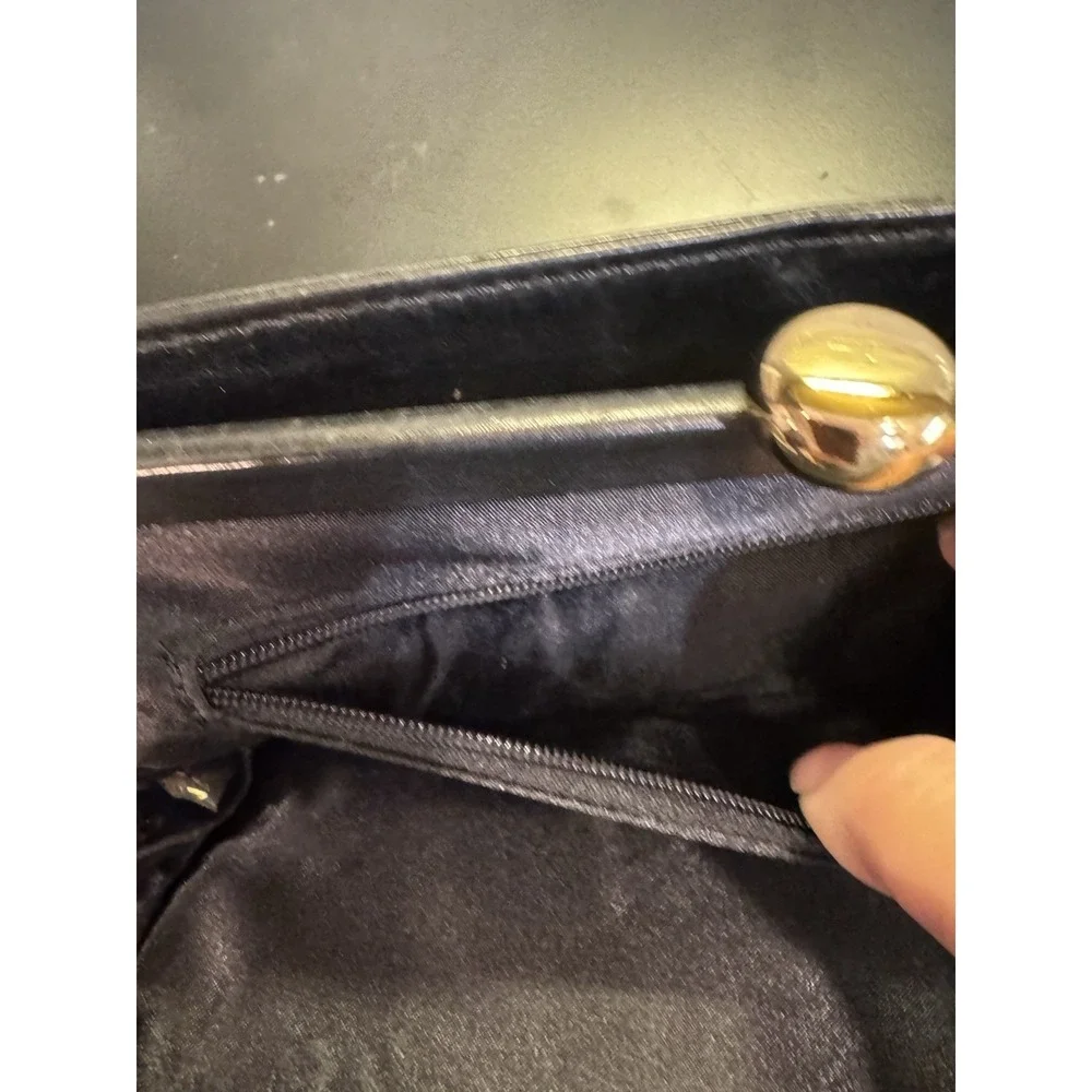 Vintage Black‎ Leather Franchi Handbag Double Gold Chain Handles Clasp